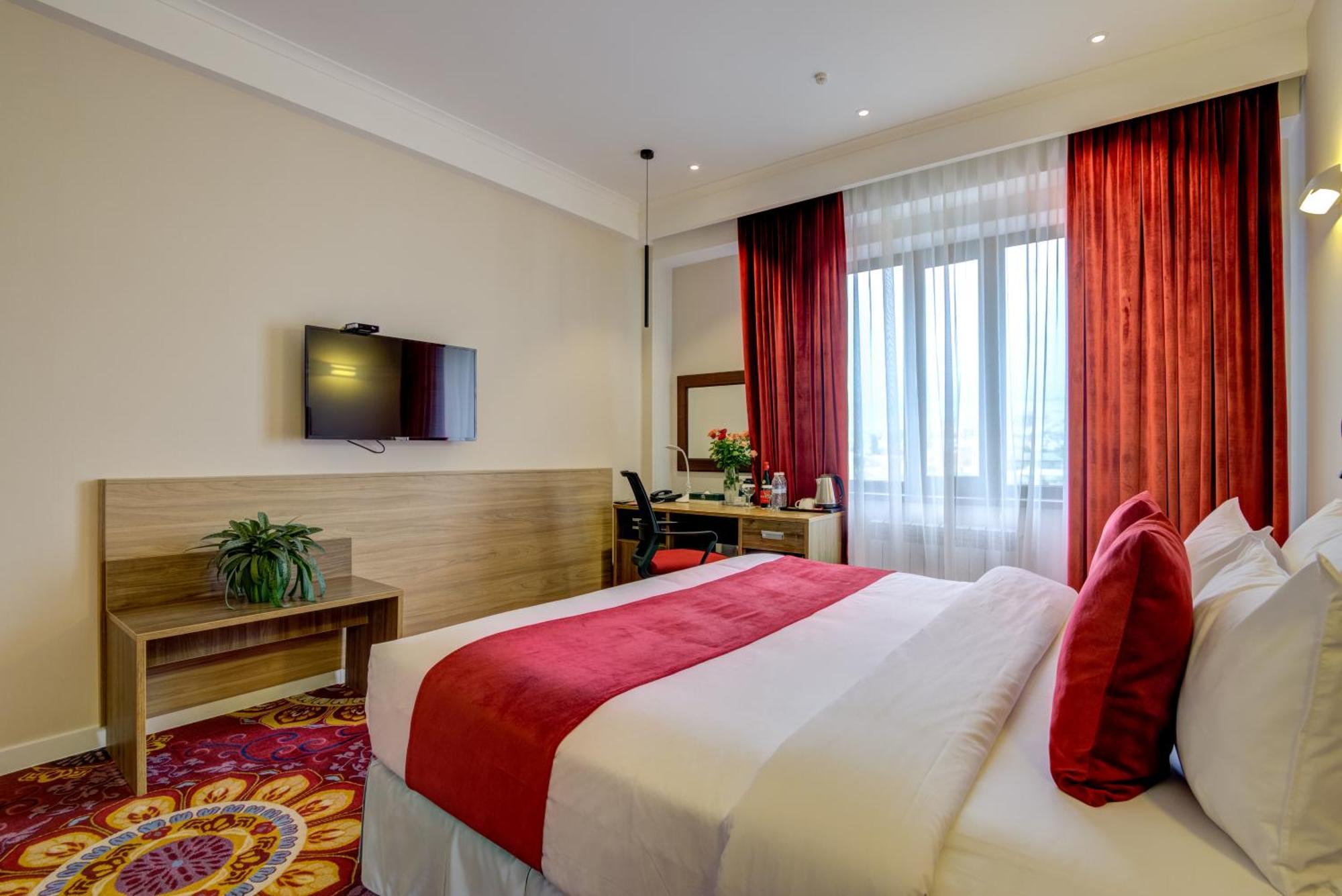 Garden Hotel & Spa Μπισκέκ Εξωτερικό φωτογραφία