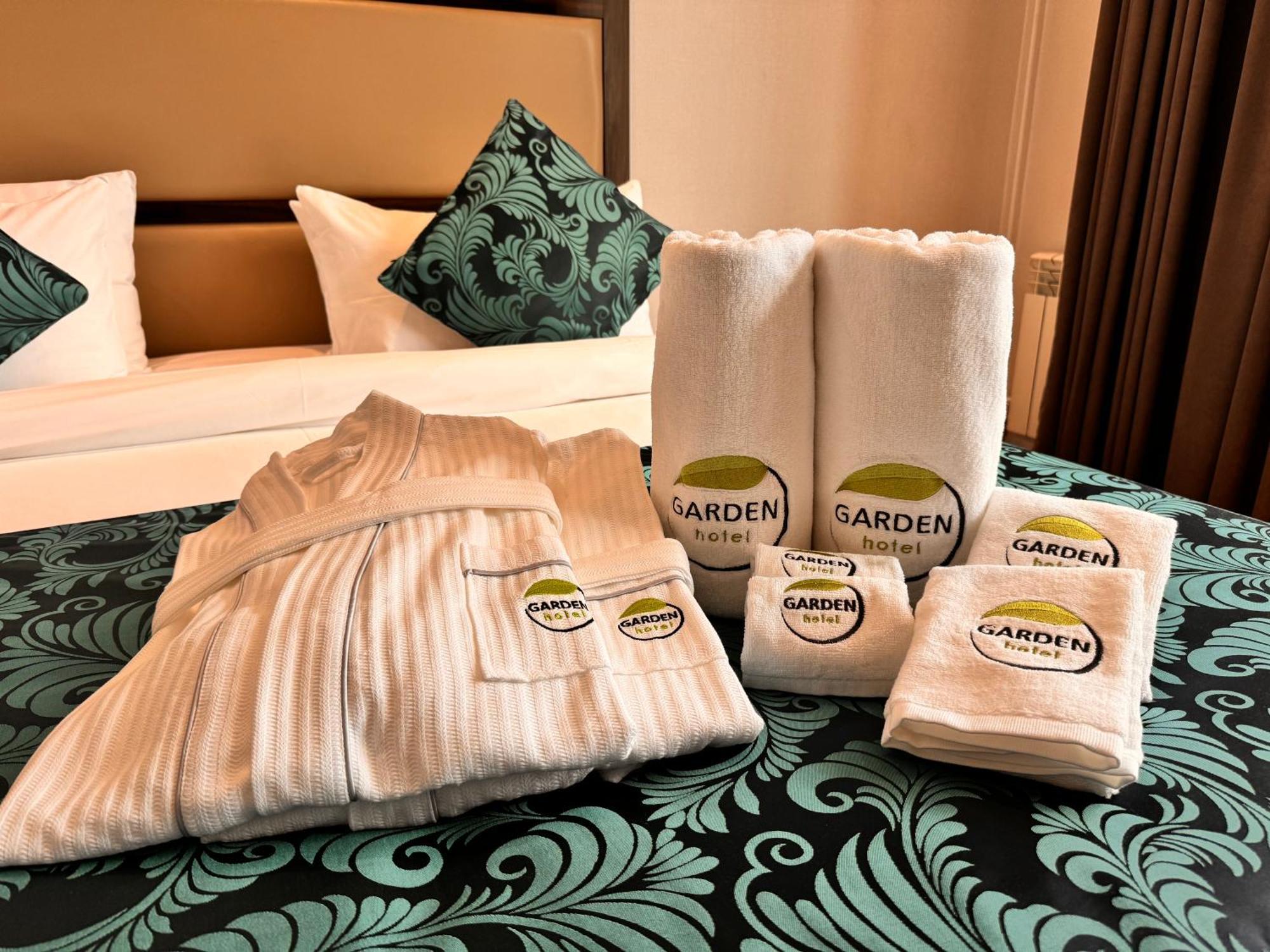 Garden Hotel & Spa Μπισκέκ Εξωτερικό φωτογραφία